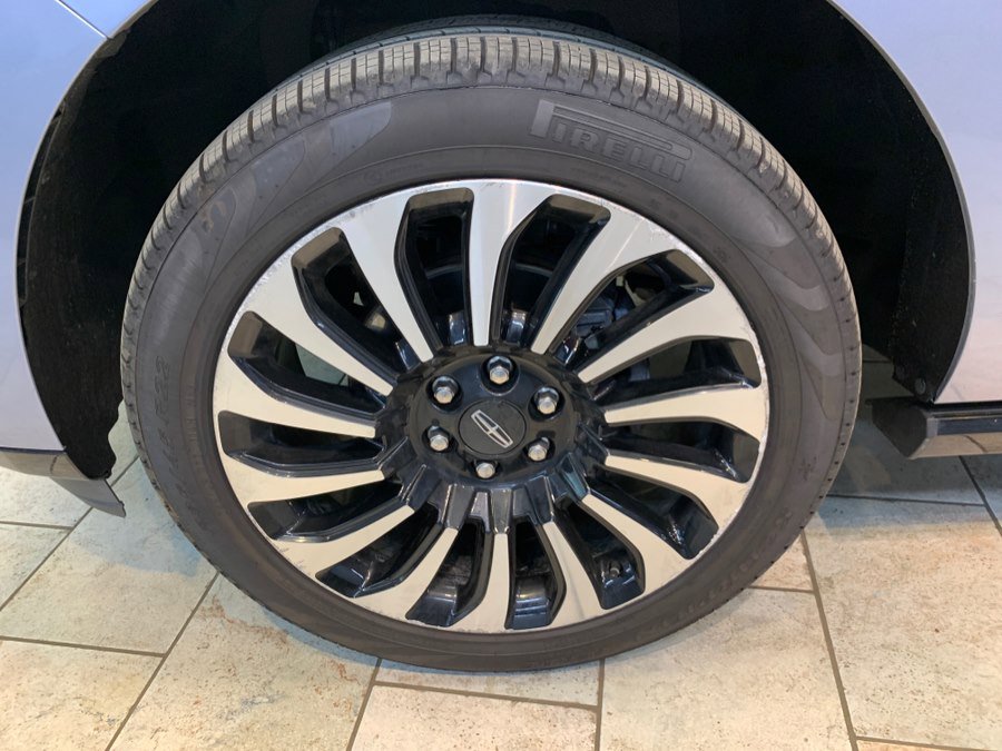 Used 2023 Lincoln Navigator Black Label AWD/4WD image 13