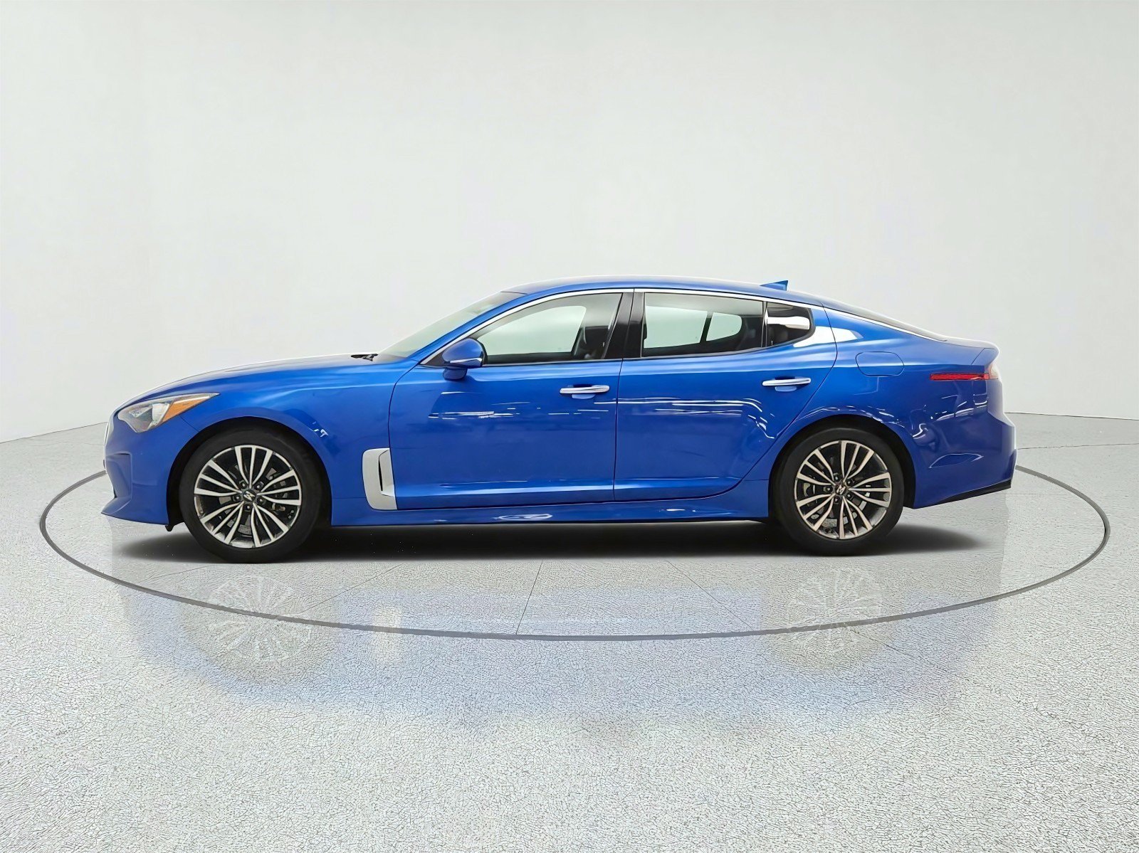 Used 2019 Kia Stinger RWD image 8