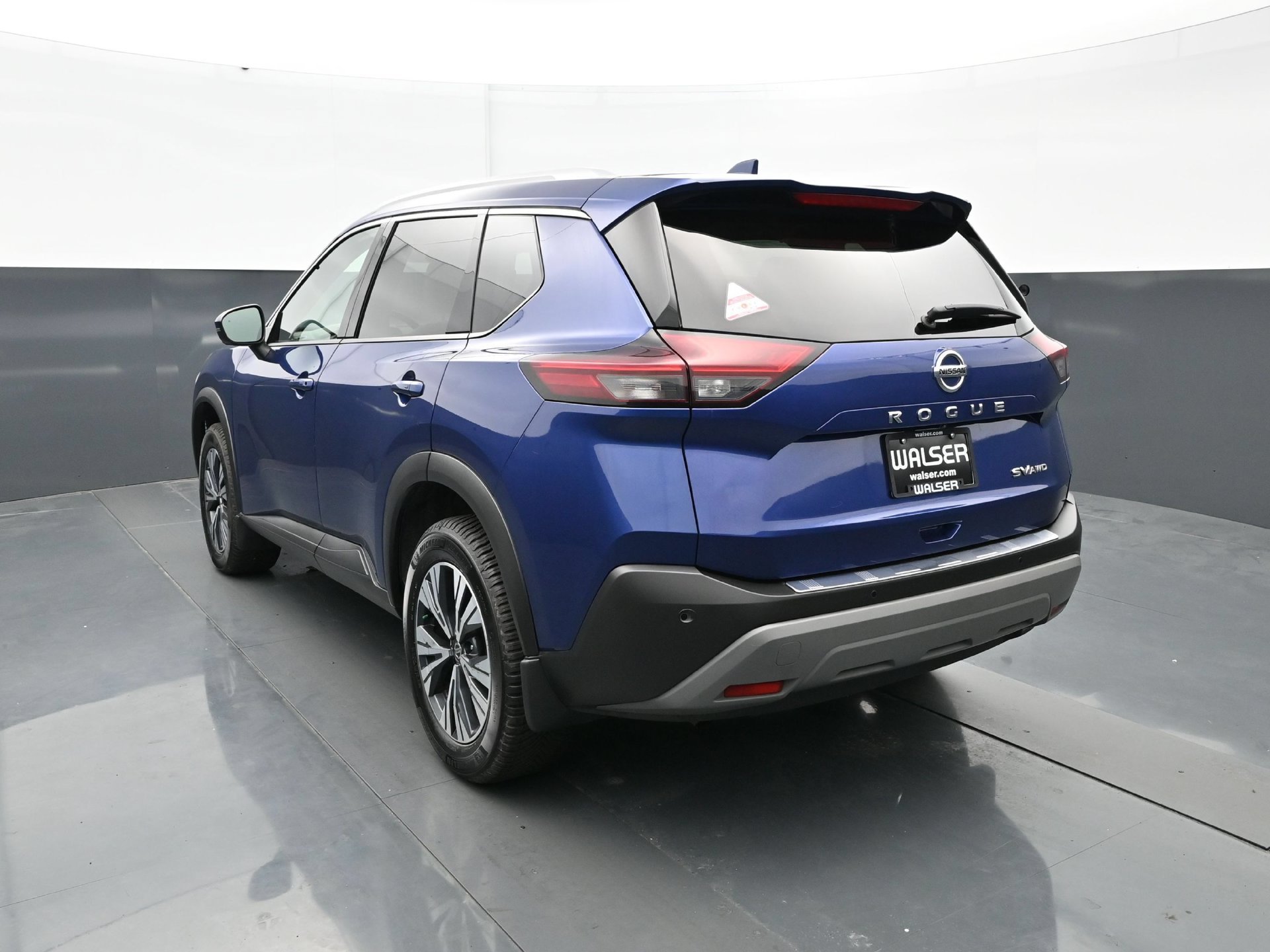 Used 2021 Nissan Rogue SV w/ Premium Package AWD/4WD image 4