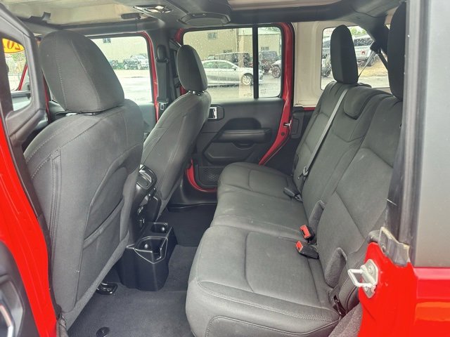 Used 2020 Jeep Wrangler Unlimited Sahara image 15