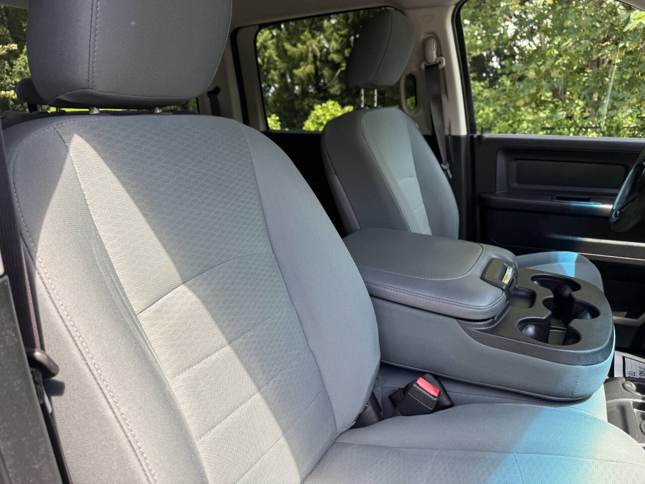 Used 2017 RAM 2500 Tradesman w/ Chrome Appearance Group AWD/4WD image 14