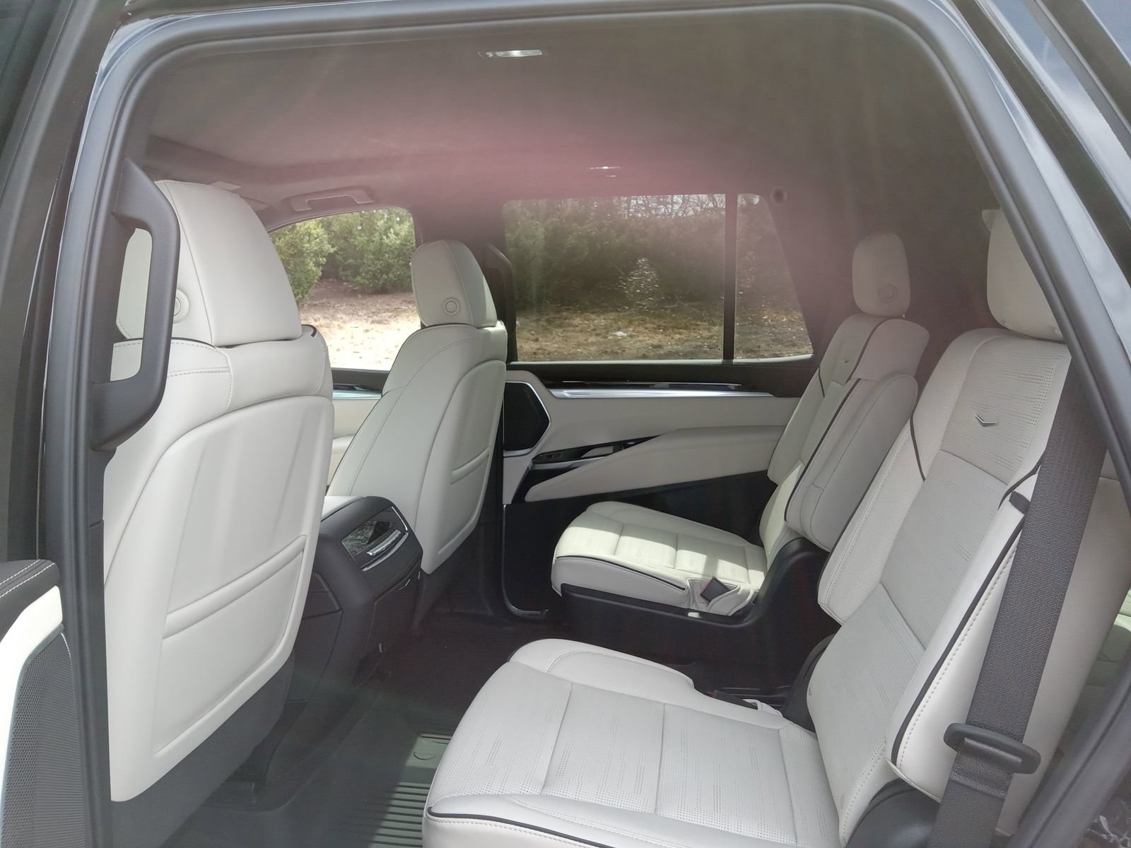 Certified 2026 Cadillac Escalade Sport w/ Touring Package AWD/4WD image 25