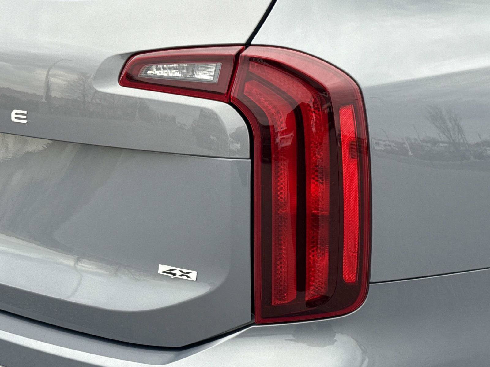 Used 2024 Kia Telluride S image 23