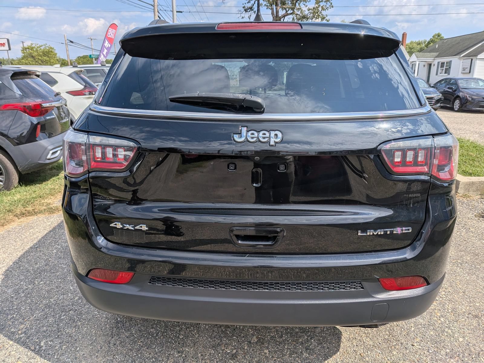Used 2019 Jeep Compass Limited AWD/4WD image 5