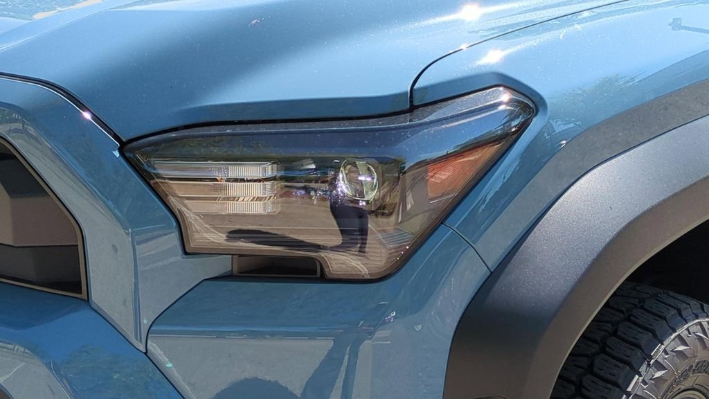 New 2026 Toyota 4Runner SR5 AWD/4WD image 25