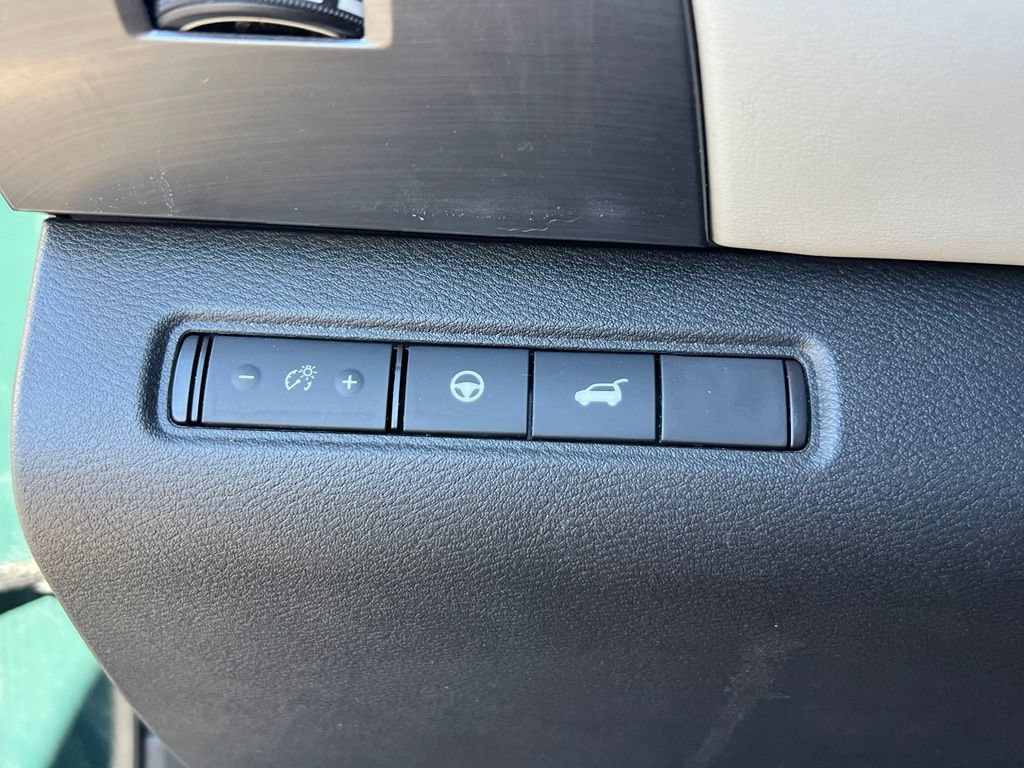 Used 2023 Nissan Pathfinder SL w/ SL Premium Package FWD image 30