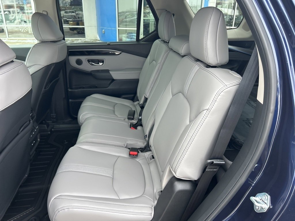 New 2025 Honda Pilot Touring image 19