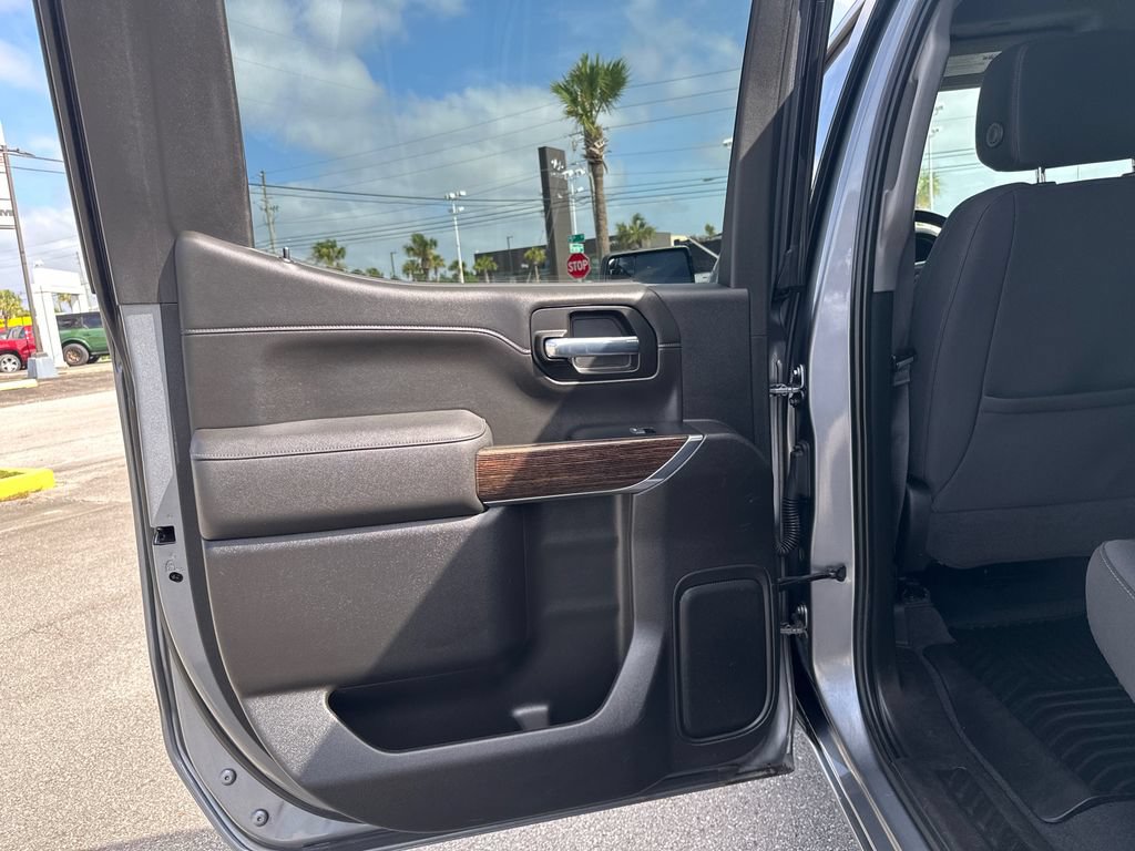 Used 2022 GMC Sierra 1500 Elevation w/ X31 Off-Road Package AWD/4WD image 12