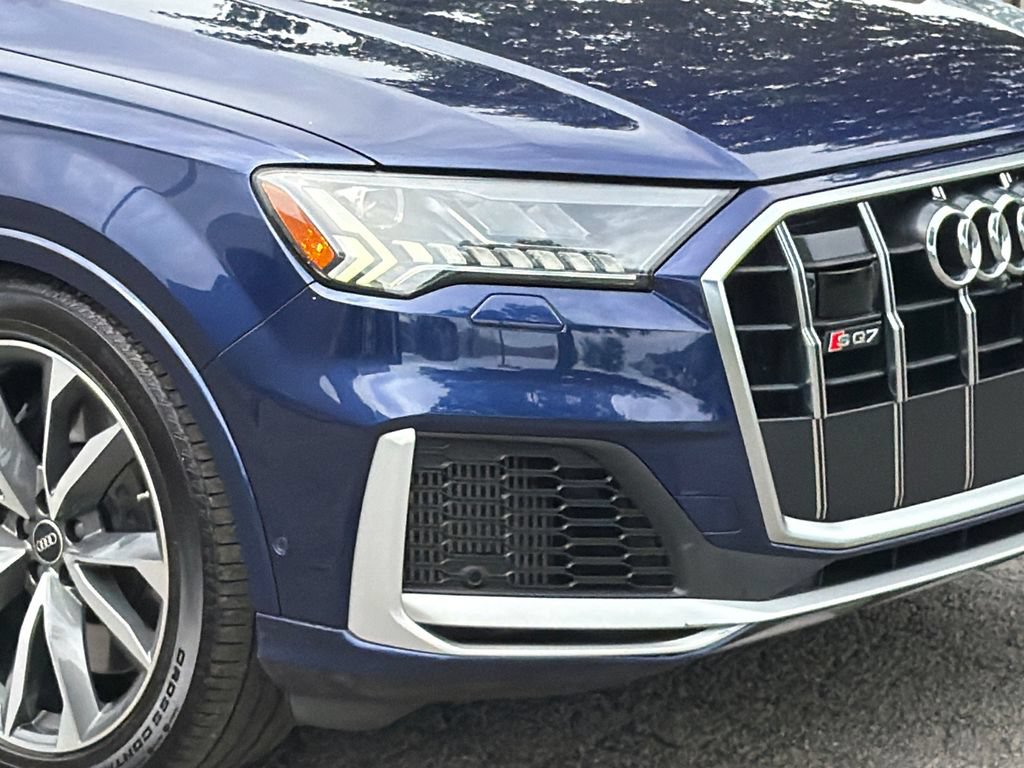 Used 2022 Audi SQ7 Premium Plus w/ SQ7 Executive Package AWD/4WD image 2