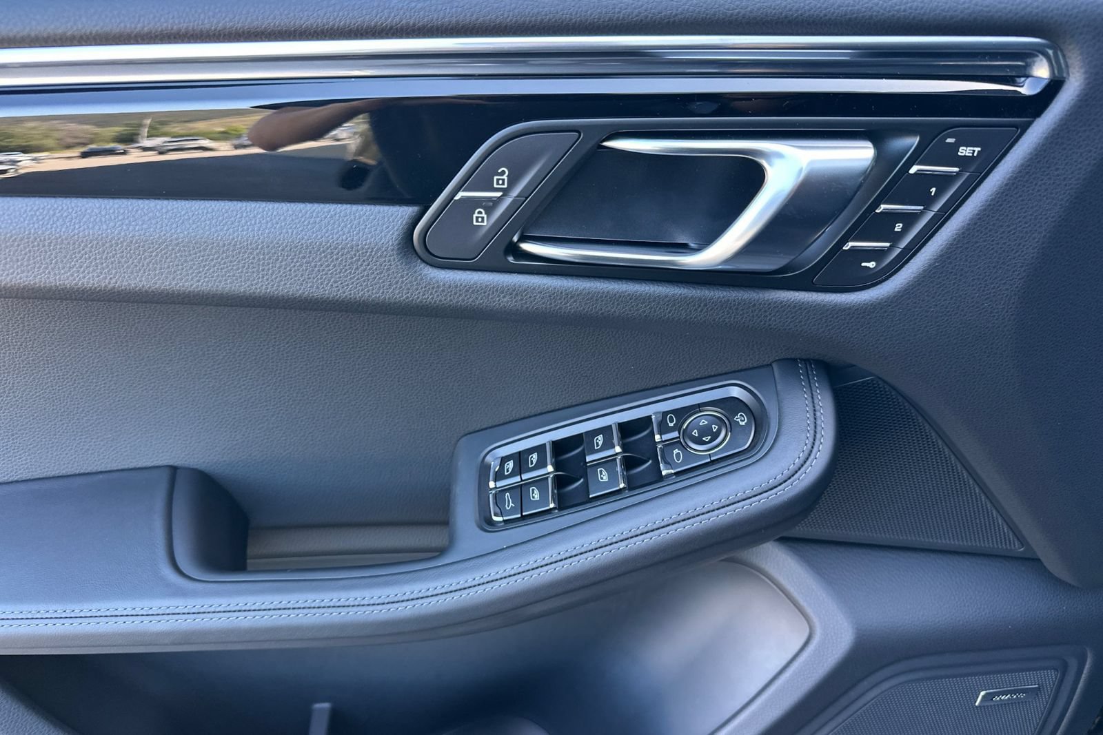 New 2026 Porsche Macan AWD/4WD image 12
