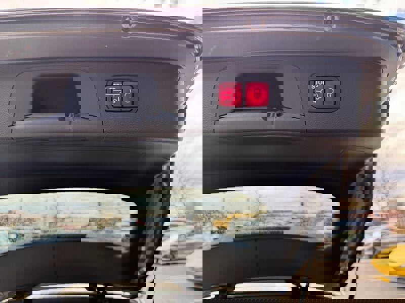 Used 2021 Mercedes-Benz GLC 300 4MATIC image 31