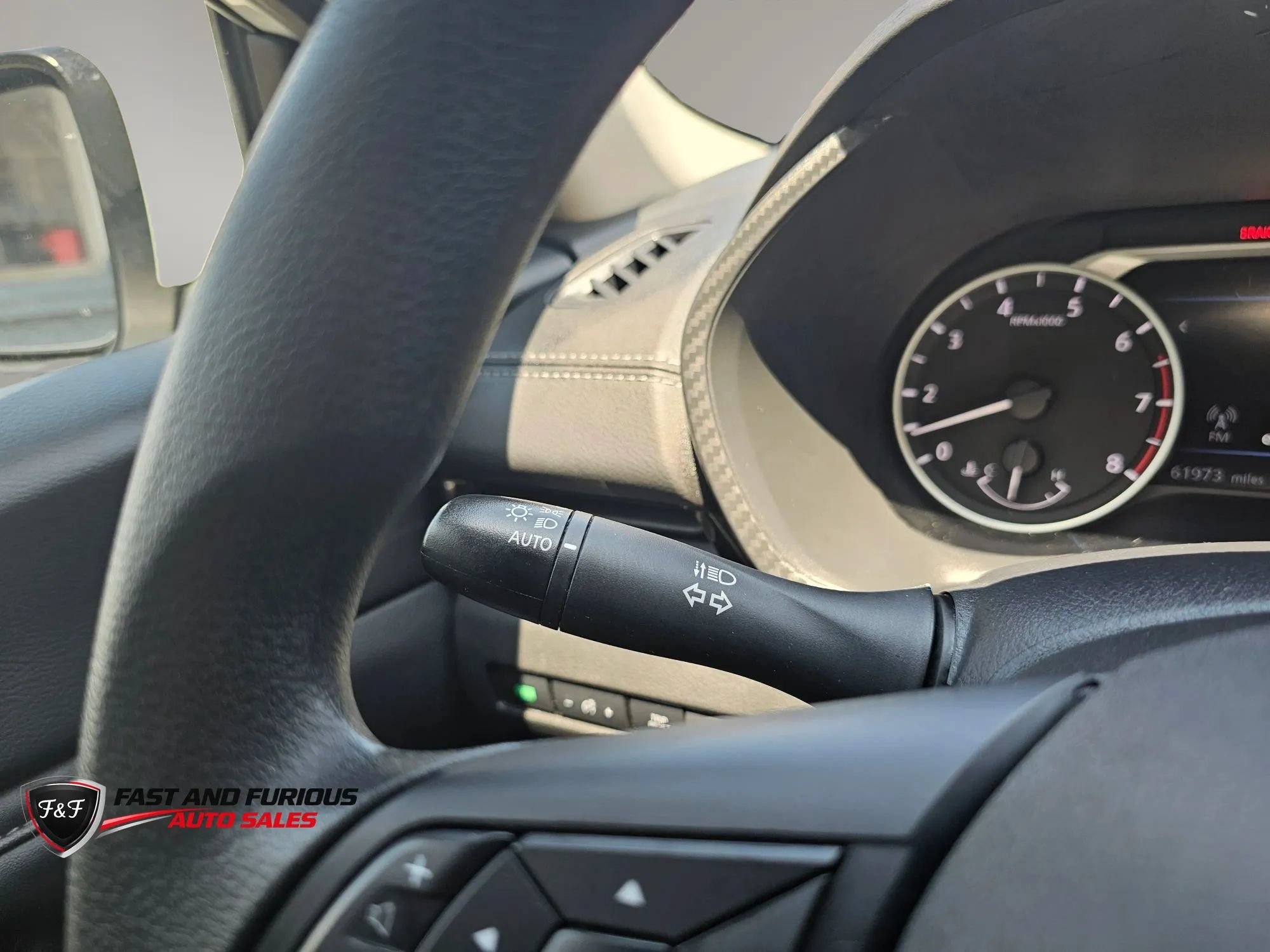 Used 2024 Nissan Sentra SV FWD image 20