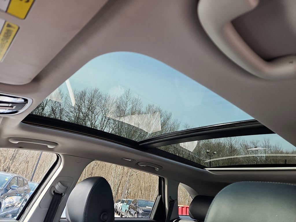 Used 2020 Kia Sorento EX image 15