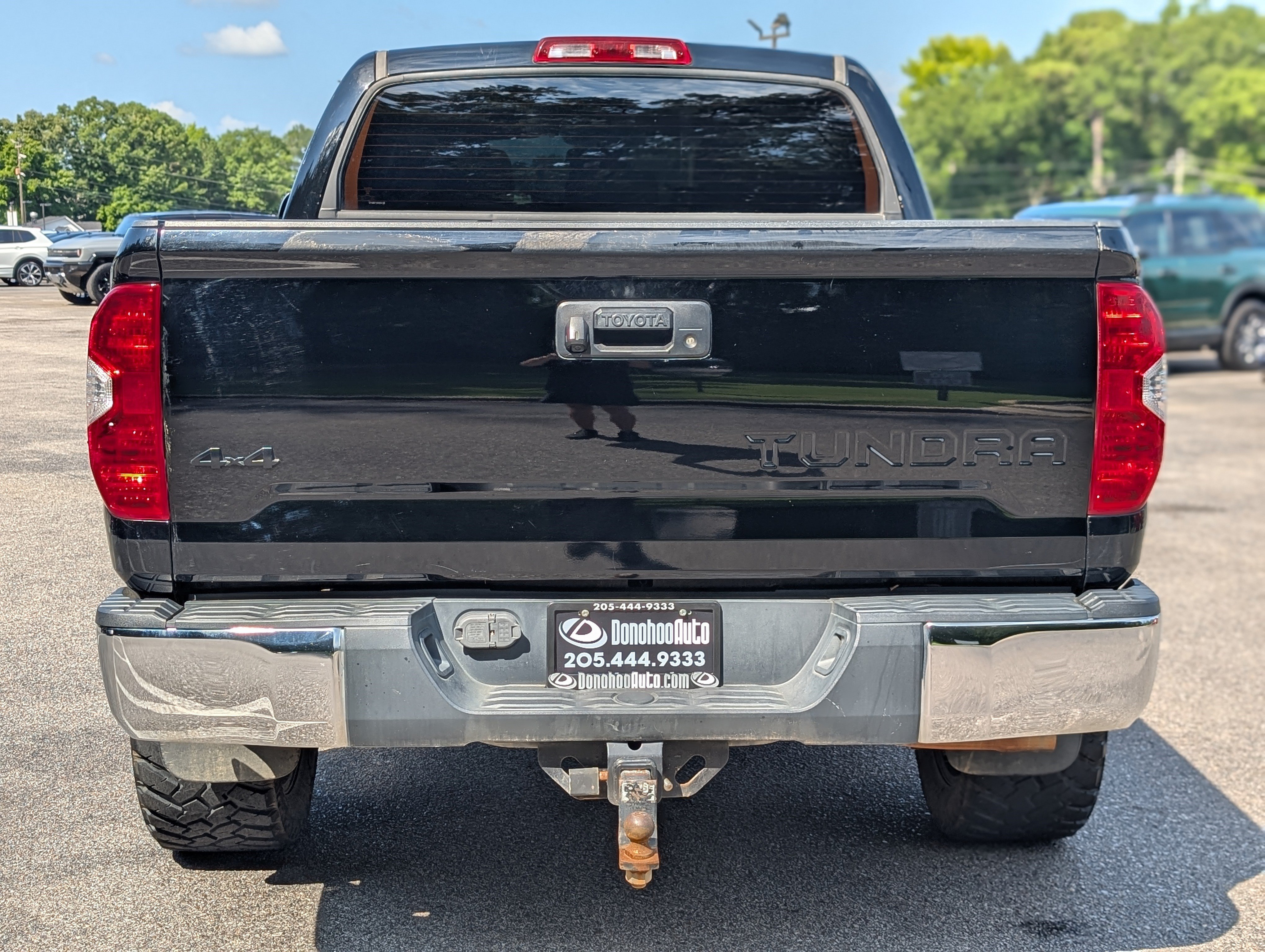 Used 2016 Toyota Tundra SR5 w/ SR5 Upgrade Package AWD/4WD image 8