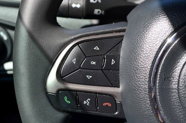 Used 2022 Jeep Renegade Latitude image 19