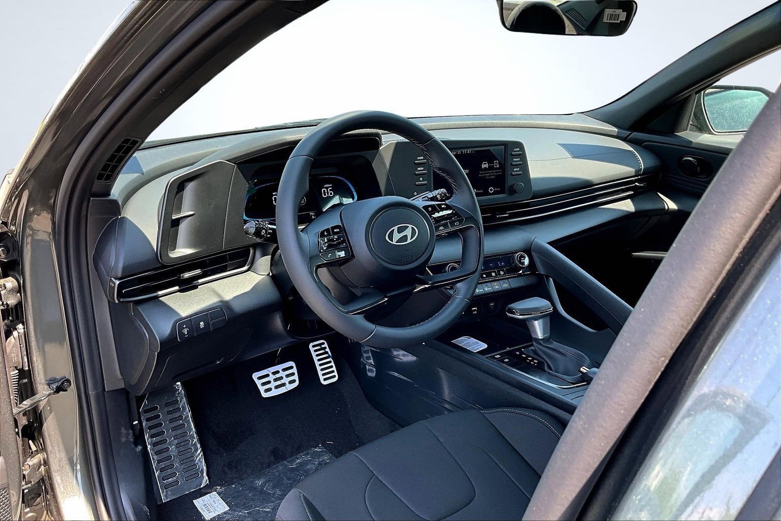 Used 2026 Hyundai Elantra Sport FWD image 10