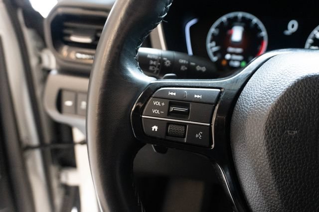 Used 2025 Honda Pilot EX-L image 22