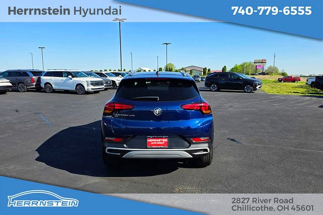 Used 2023 Buick Encore GX Select AWD/4WD image 31