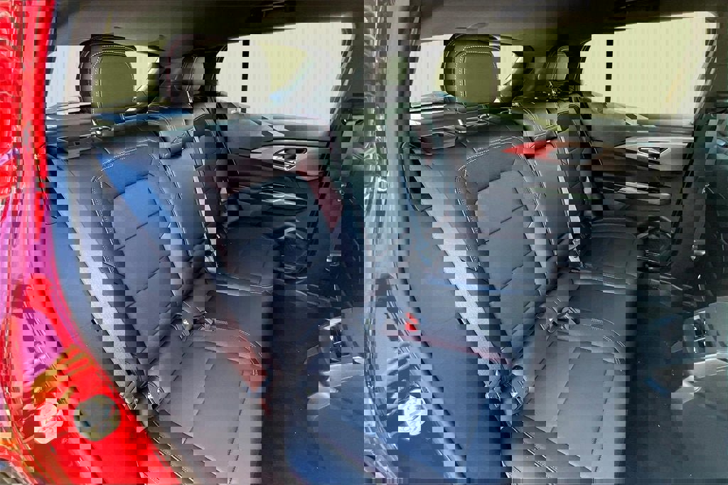 New 2025 Chevrolet Equinox EV RS image 6