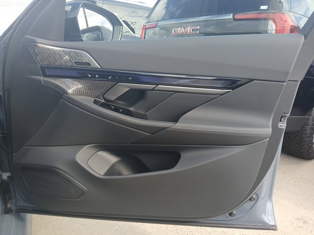 New 2027 BMW M5 Touring AWD/4WD image 17