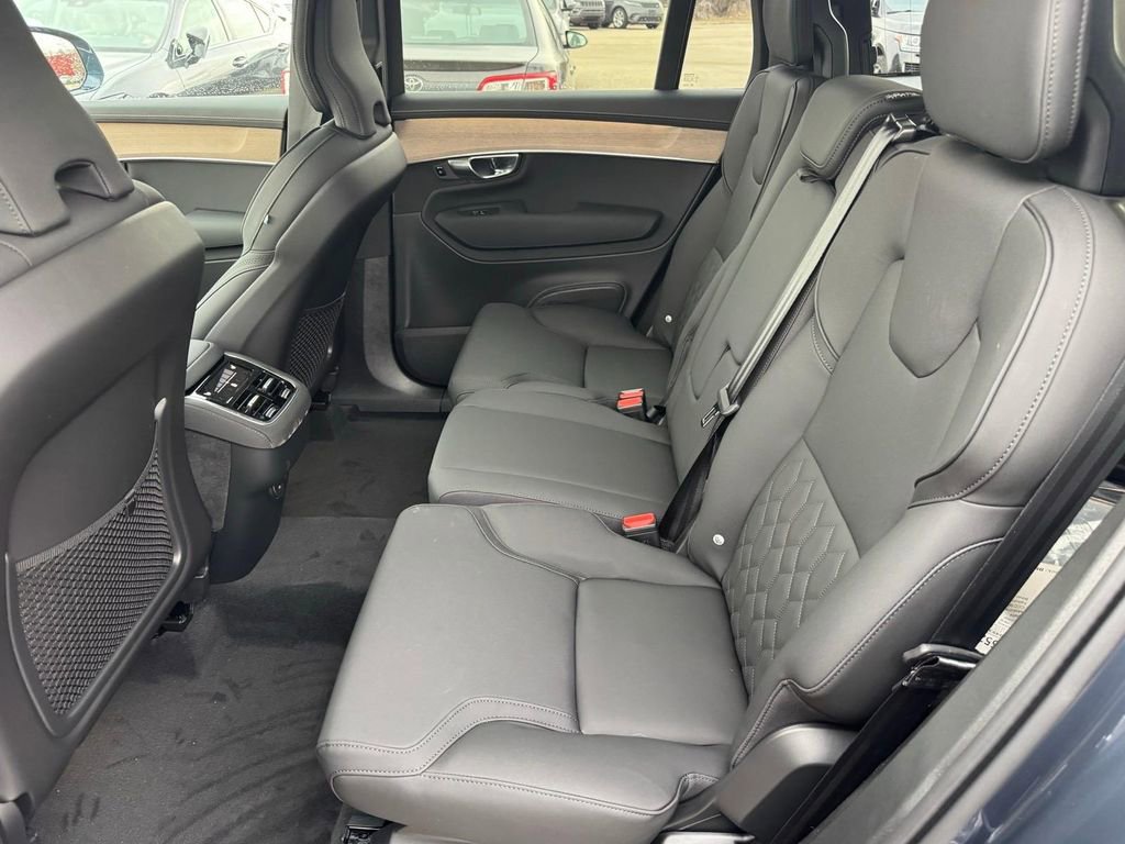 New 2026 Volvo XC90 B6 Core AWD/4WD image 9