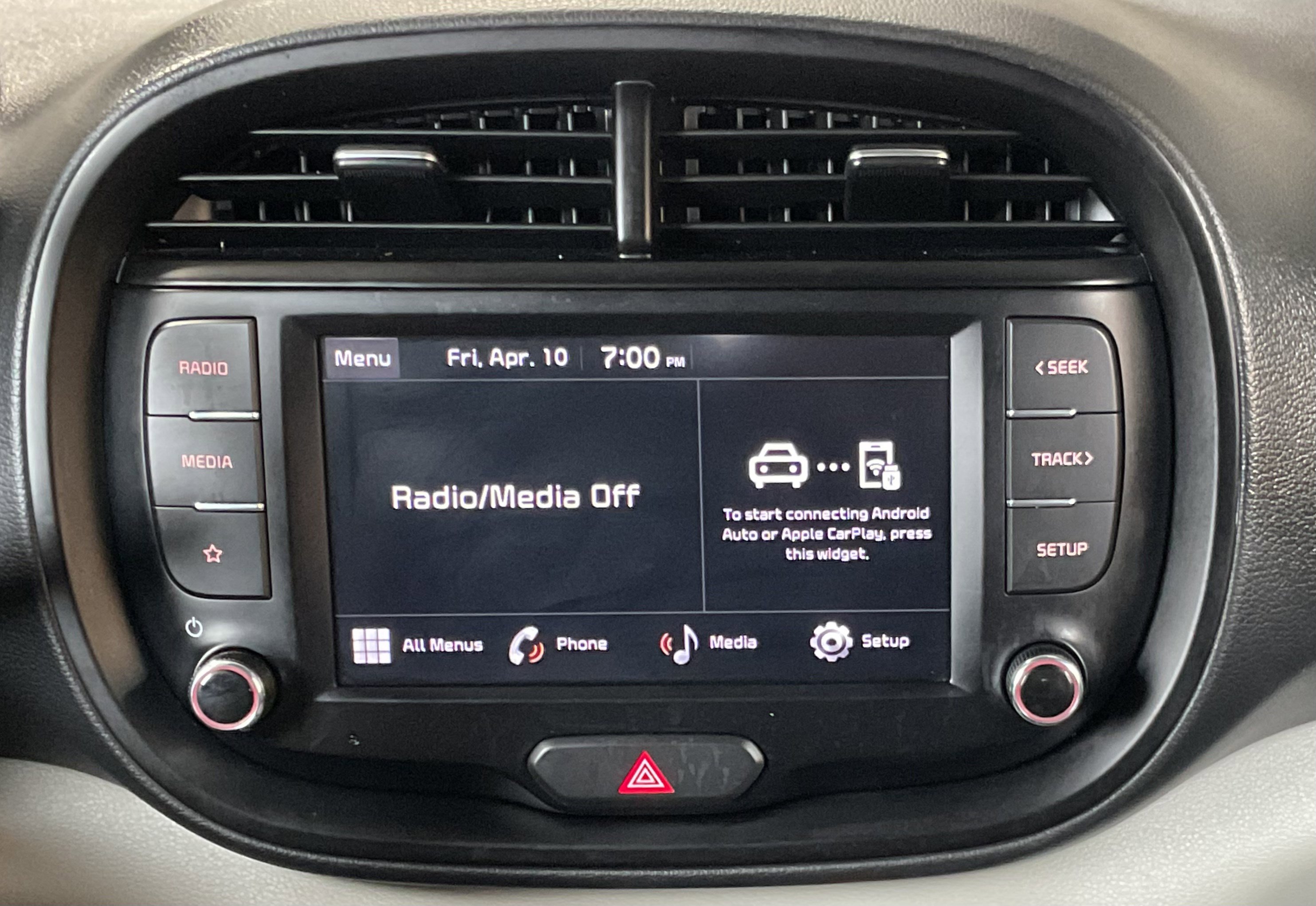 Used 2022 Kia Soul LX FWD image 13