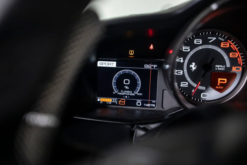 Used 2017 Ferrari 488 GTB RWD image 39