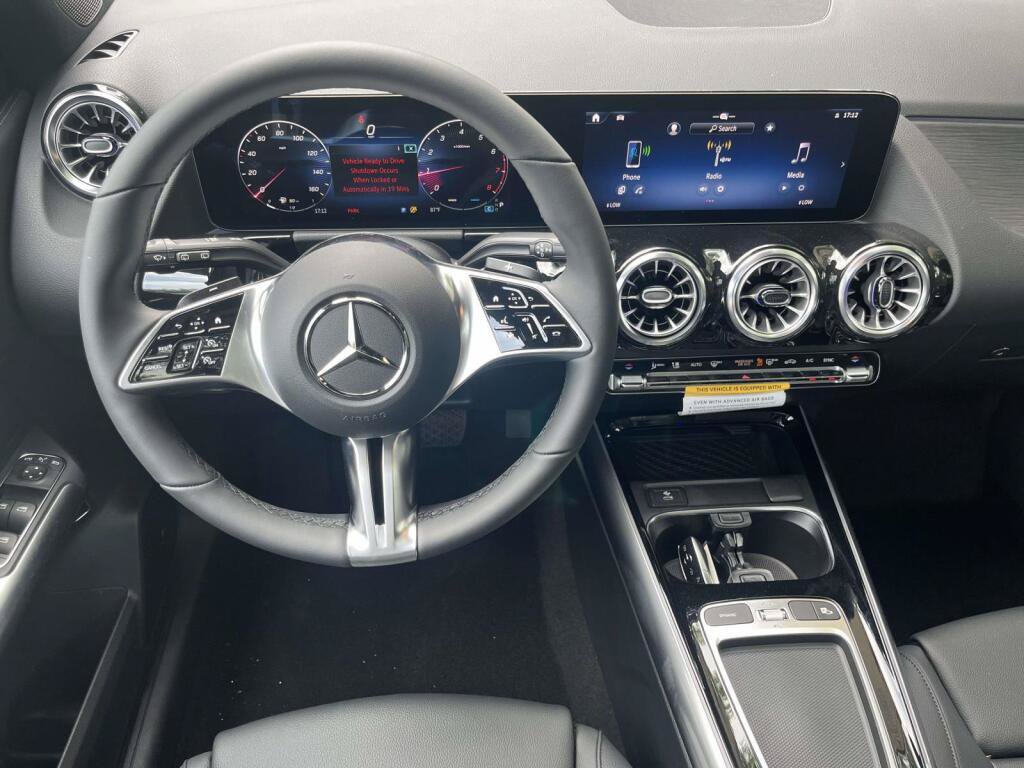 New 2026 Mercedes-Benz GLA 250 4MATIC image 2
