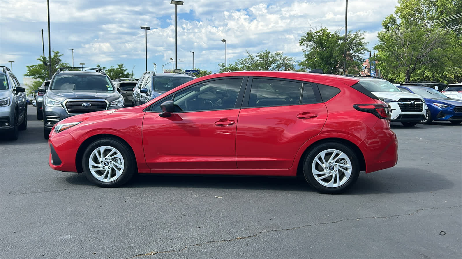 Certified 2024 Subaru Impreza 2.0i AWD/4WD image 9