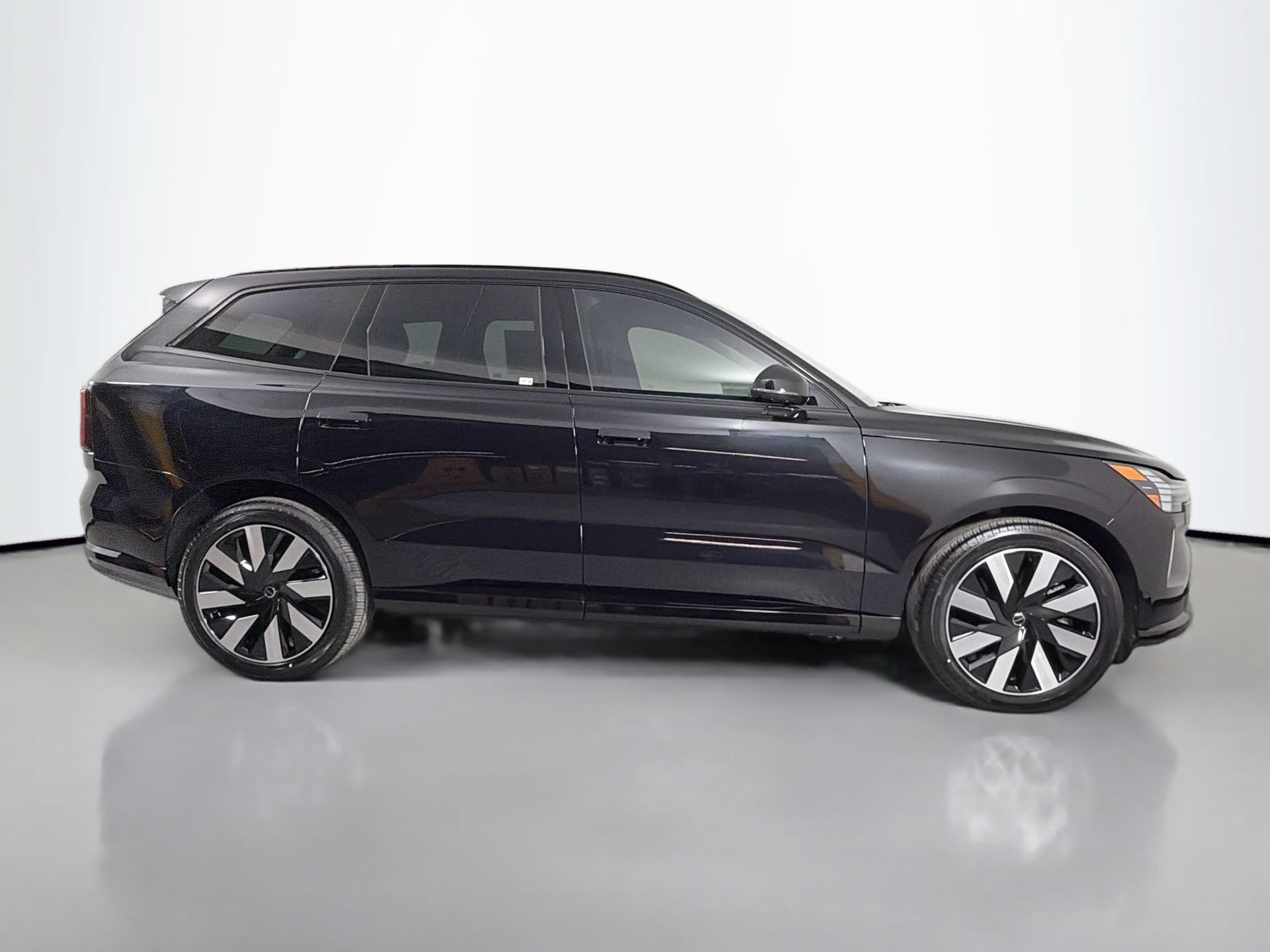 New 2026 Volvo EX90 Ultra AWD/4WD image 4