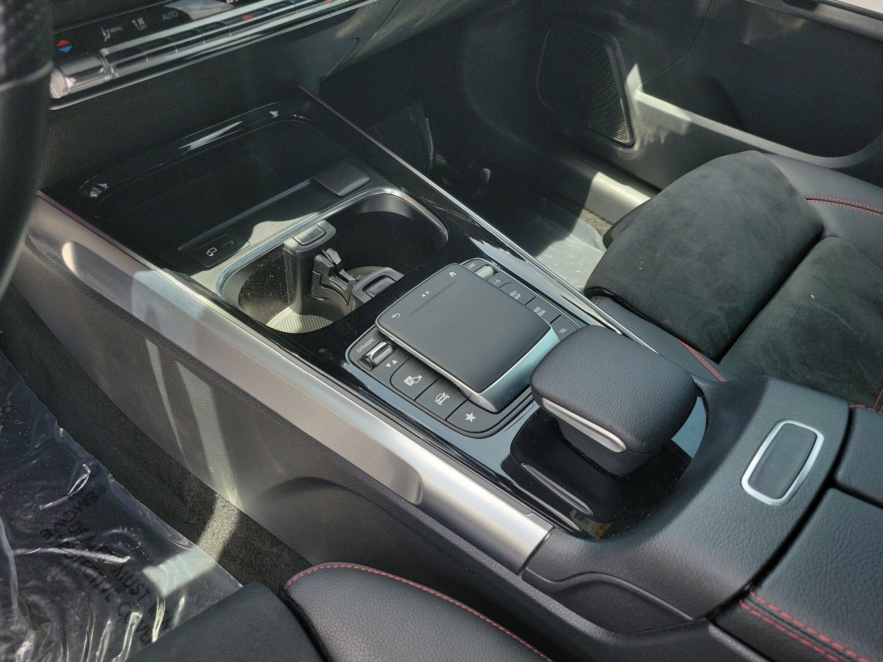 Used 2023 Mercedes-Benz GLB 250 image 21
