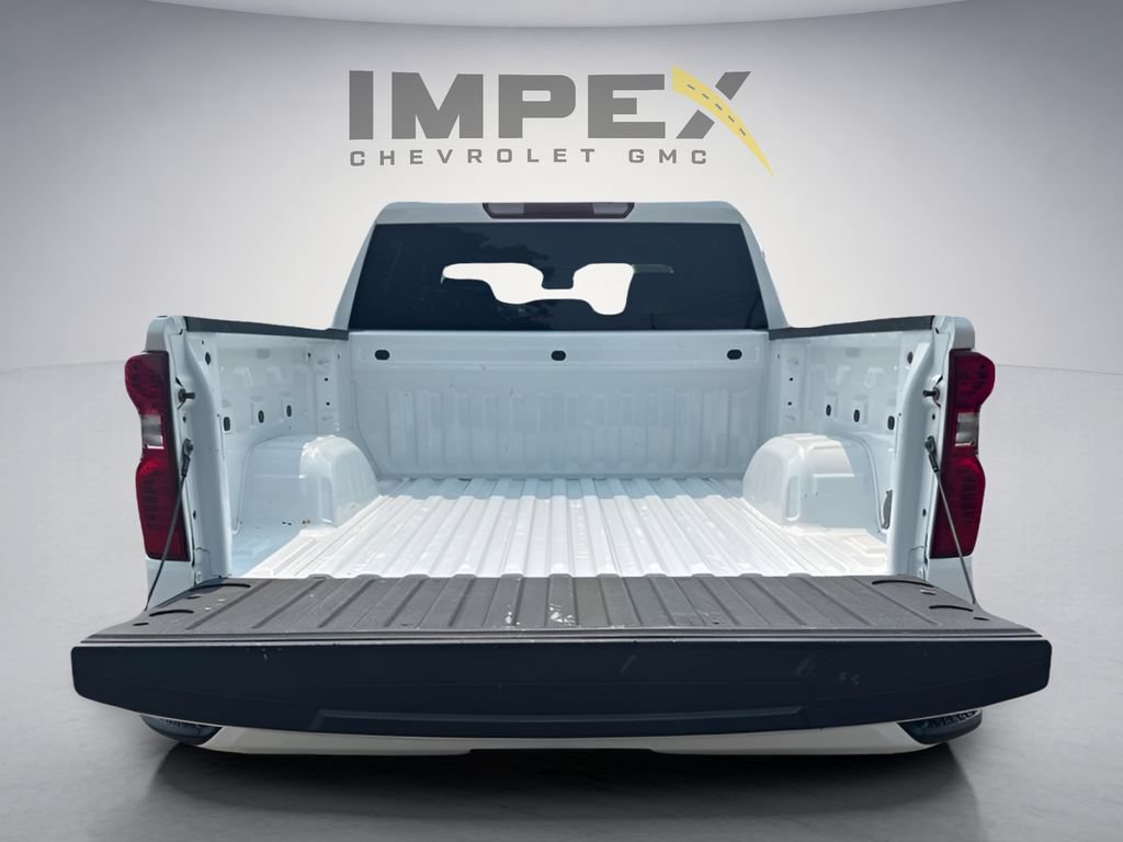 Used 2024 Chevrolet Silverado 1500 Custom AWD/4WD image 27