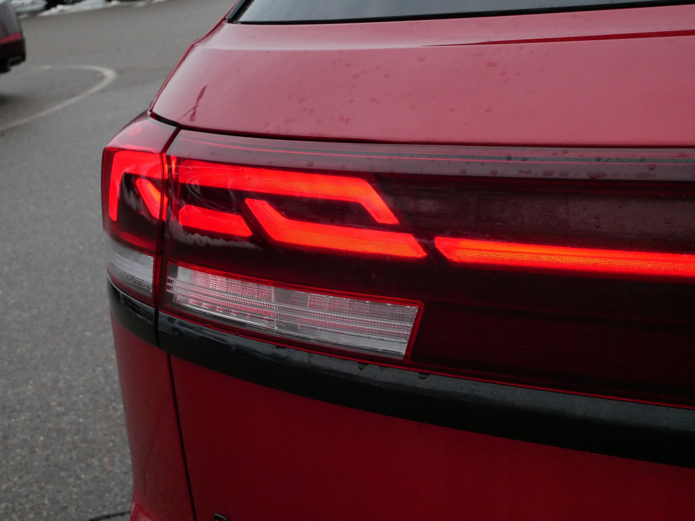 Certified 2025 Volkswagen Atlas Cross Sport SEL R-Line image 19