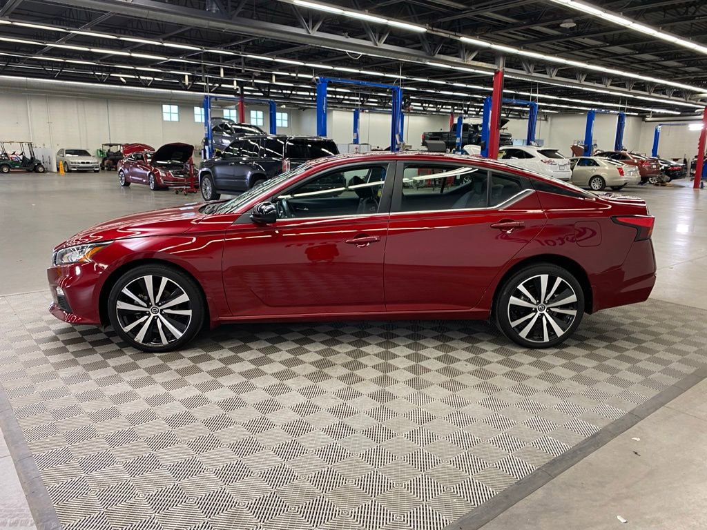 Used 2022 Nissan Altima 2.5 SR image 5