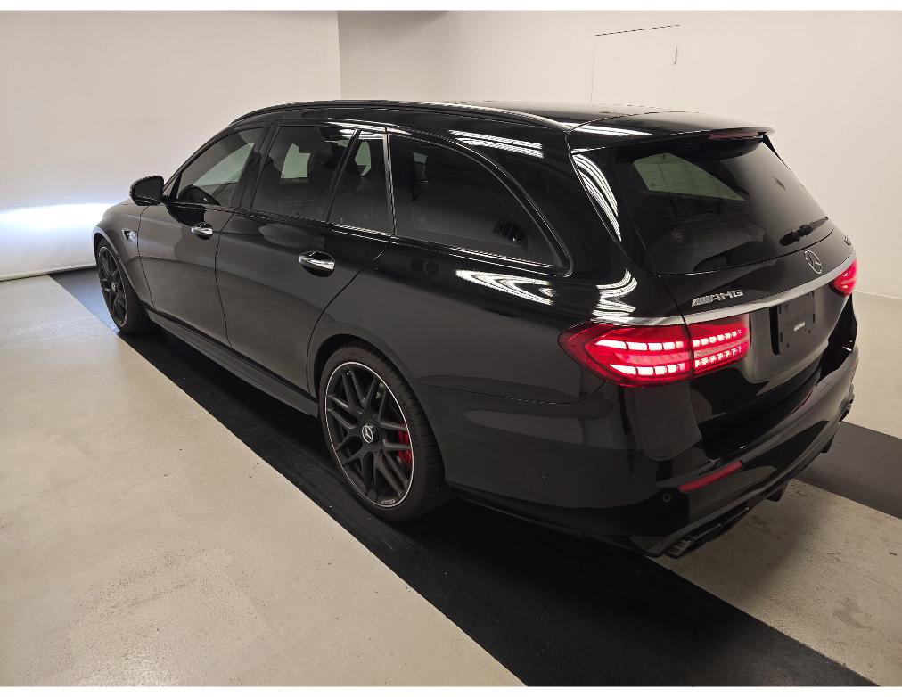 Used 2023 Mercedes-Benz E 63 AMG S image 4