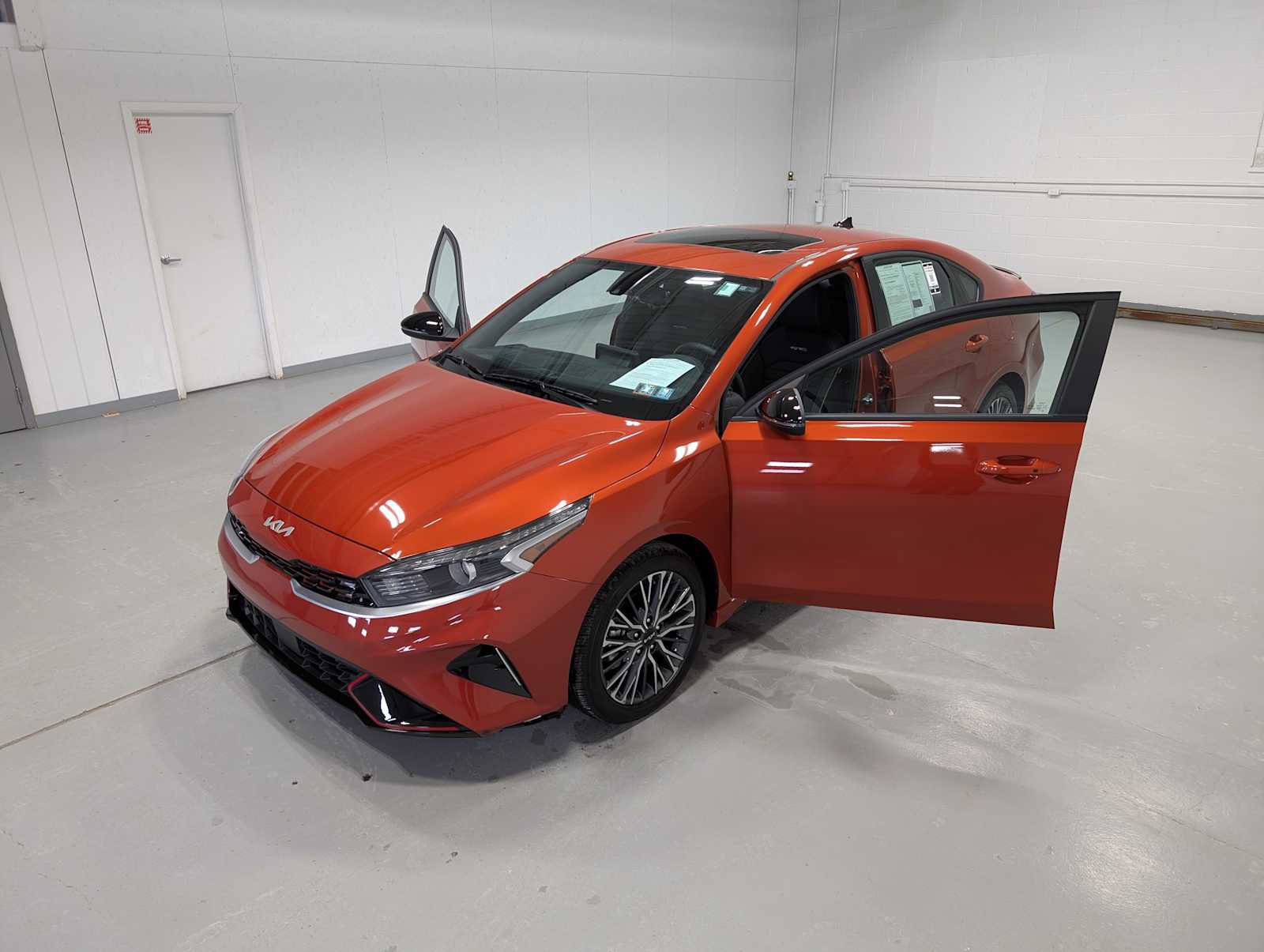 Certified 2024 Kia Forte GT-Line w/ GT-Line Premium Package image 16