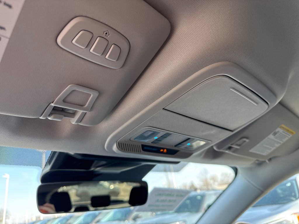 Used 2025 Ford Mustang Mach-E Select w/ Comfort Package Lite image 40