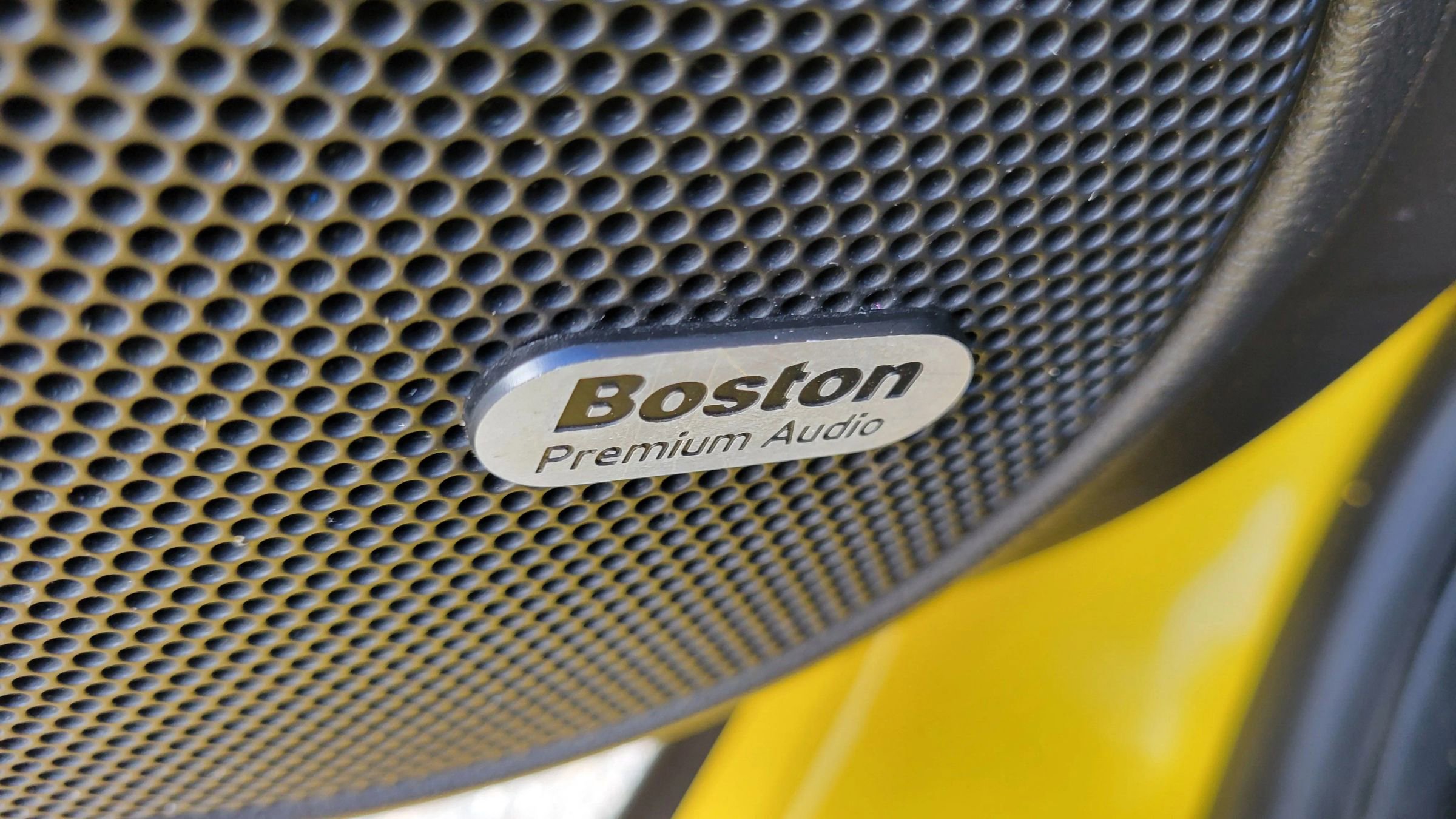 Used 2011 Chevrolet Camaro LT w/ RS Package image 9