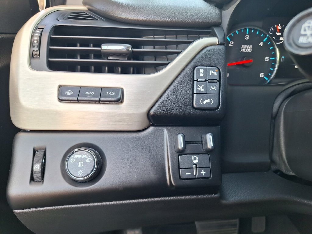 Used 2020 GMC Yukon XL Denali w/ Denali Premium Package RWD image 25