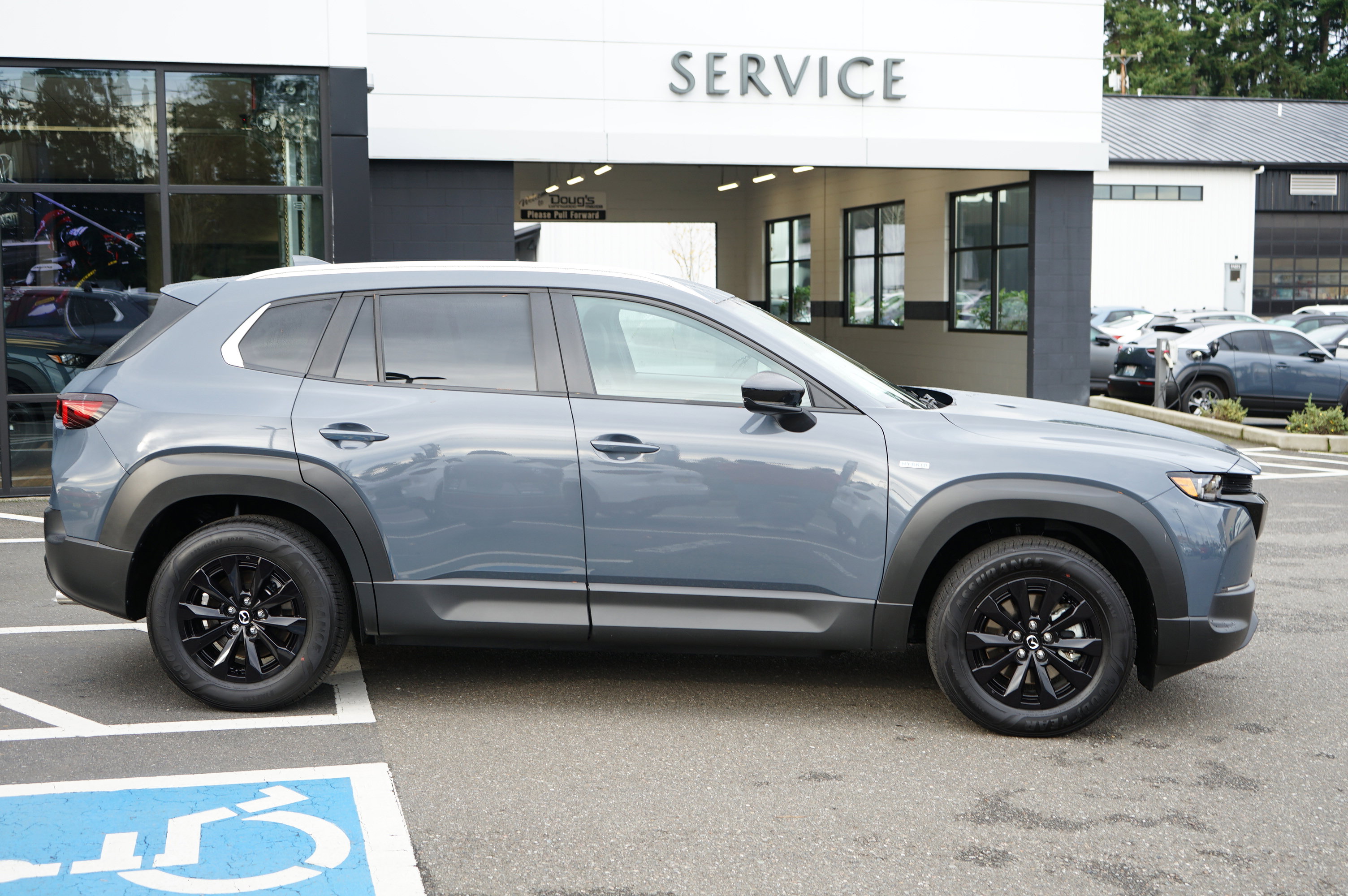 Used 2025 MAZDA CX-50 2.5 Hybrid w/ Preferred Pkg image 2