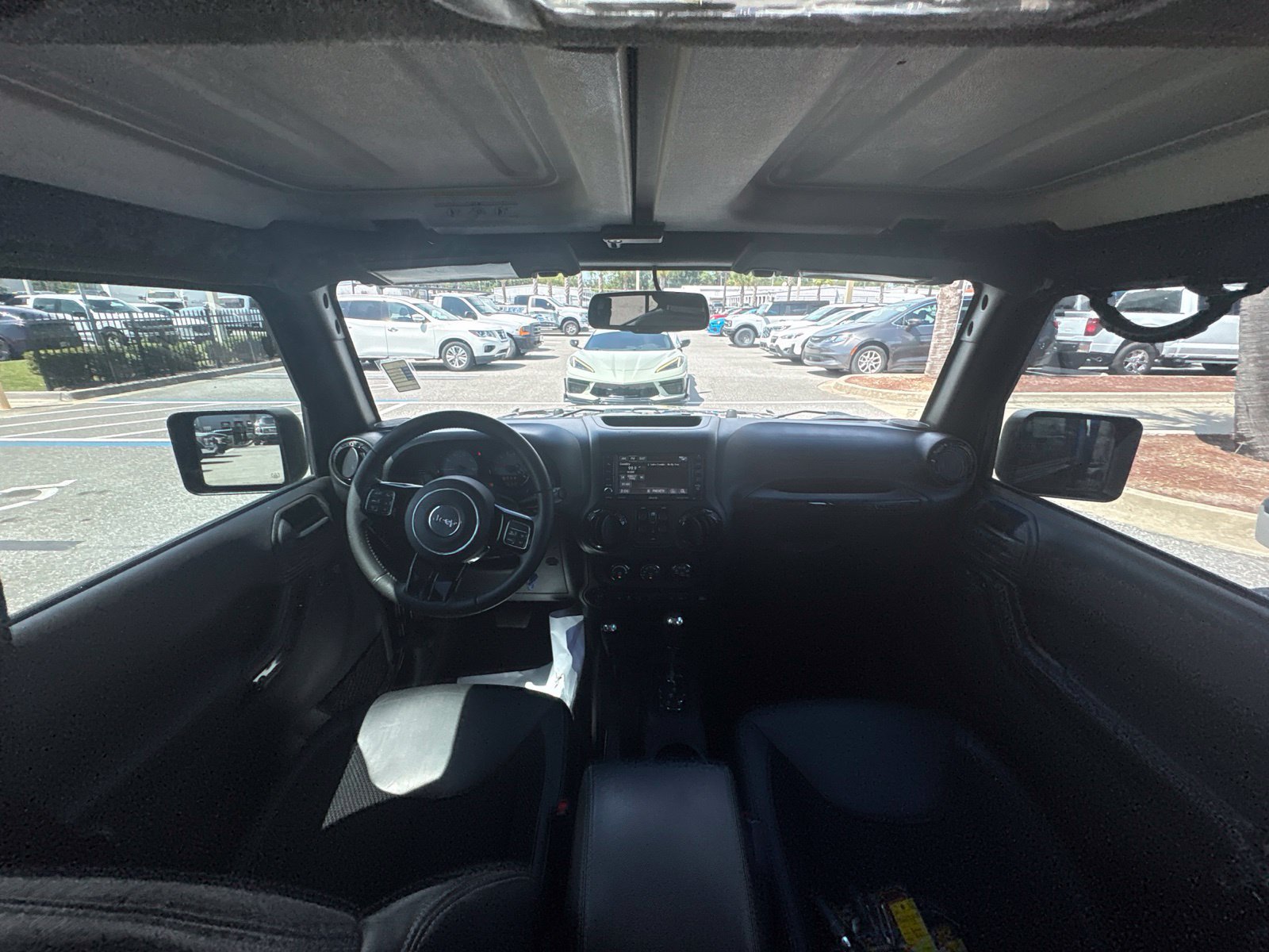 Used 2017 Jeep Wrangler Unlimited Sahara AWD/4WD image 20