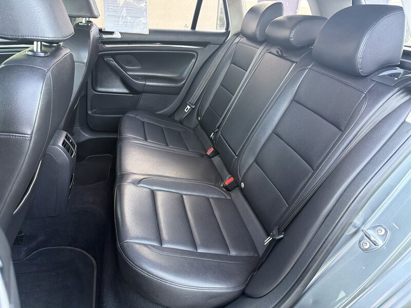Used 2012 Volkswagen Jetta S FWD image 16