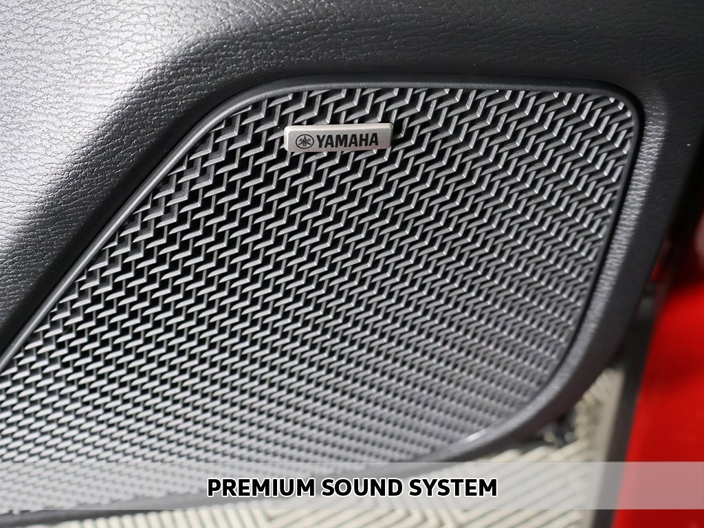 New 2025 Mitsubishi Outlander SE image 4