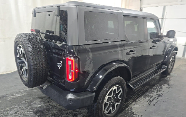 Used 2025 Ford Bronco Outer Banks AWD/4WD image 4