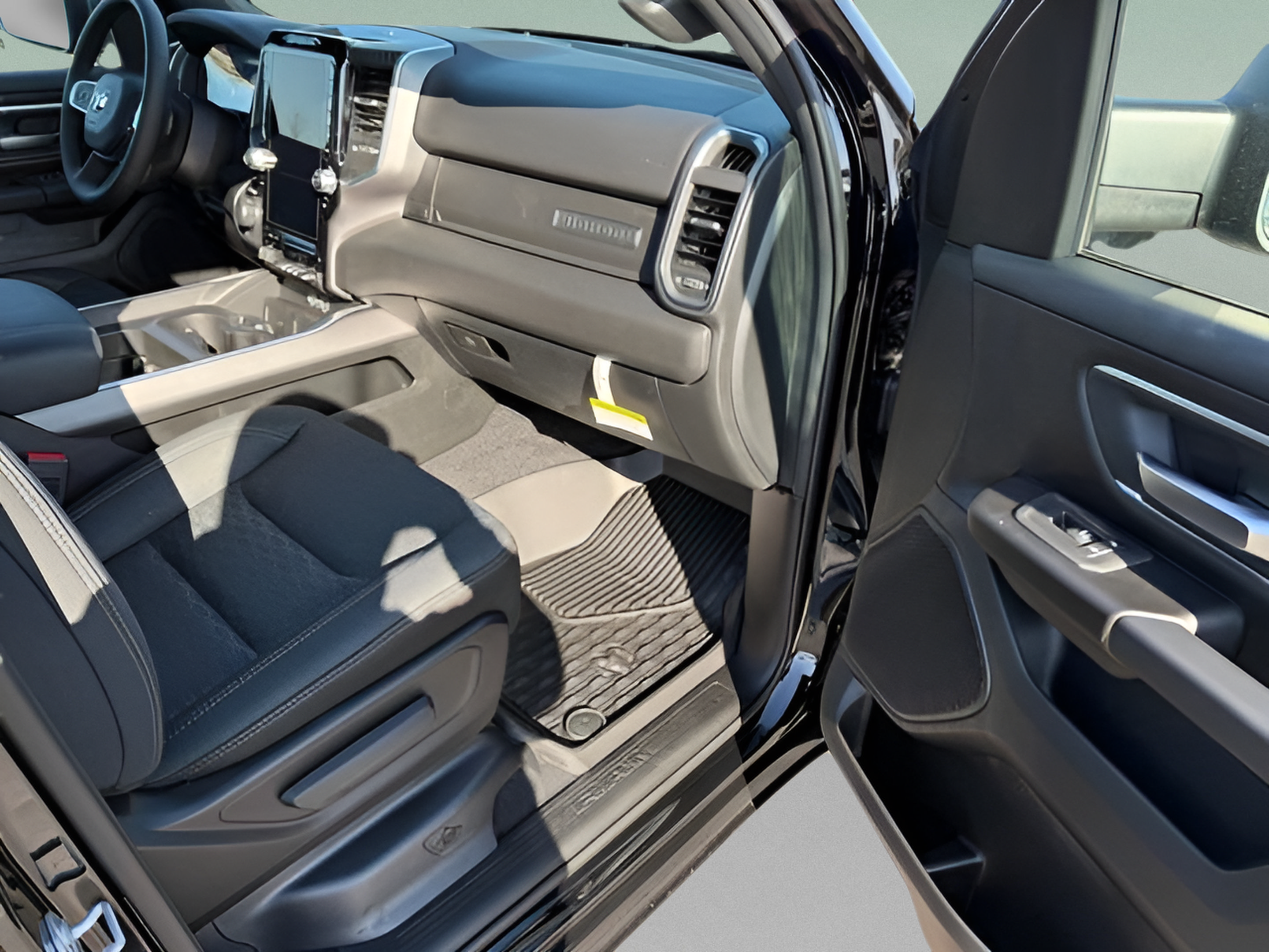 New 2026 RAM 1500 Big Horn AWD/4WD image 13