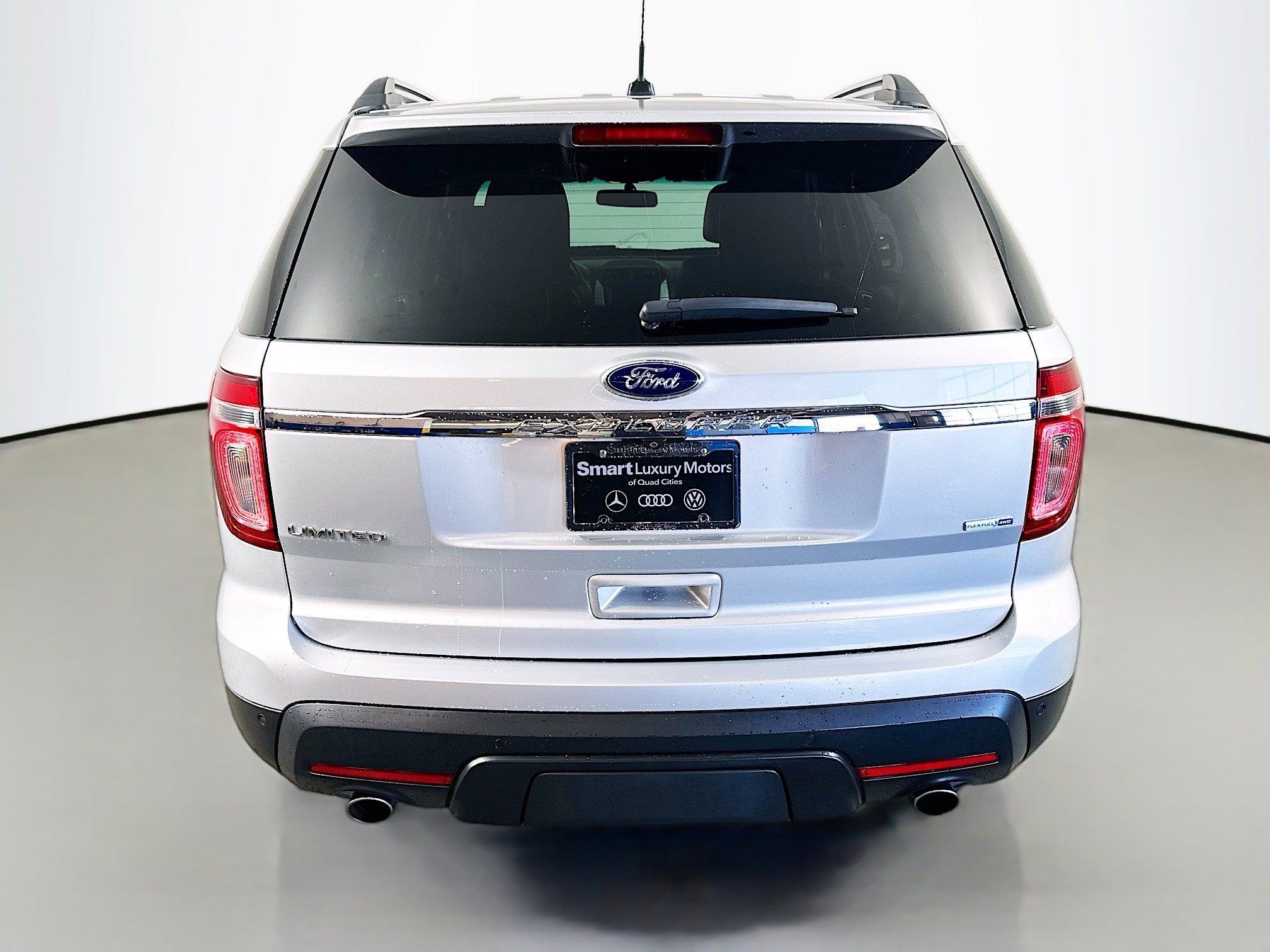 Used 2015 Ford Explorer Limited w/ Equipment Group 301A AWD/4WD image 6
