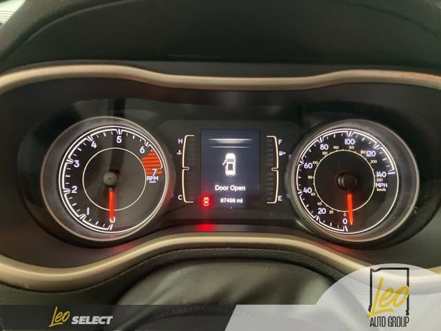 Used 2016 Jeep Cherokee Latitude w/ Comfort/Convenience Group image 14