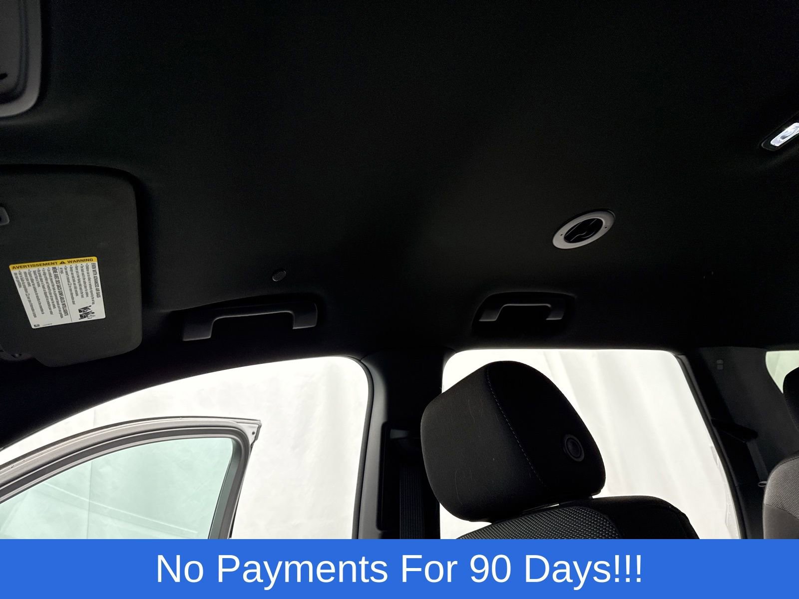 Used 2023 Chevrolet Traverse LT image 23