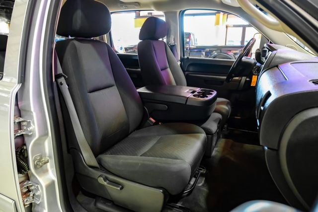 Used 2012 Chevrolet Silverado 2500 LT w/ Interior Plus Package image 30