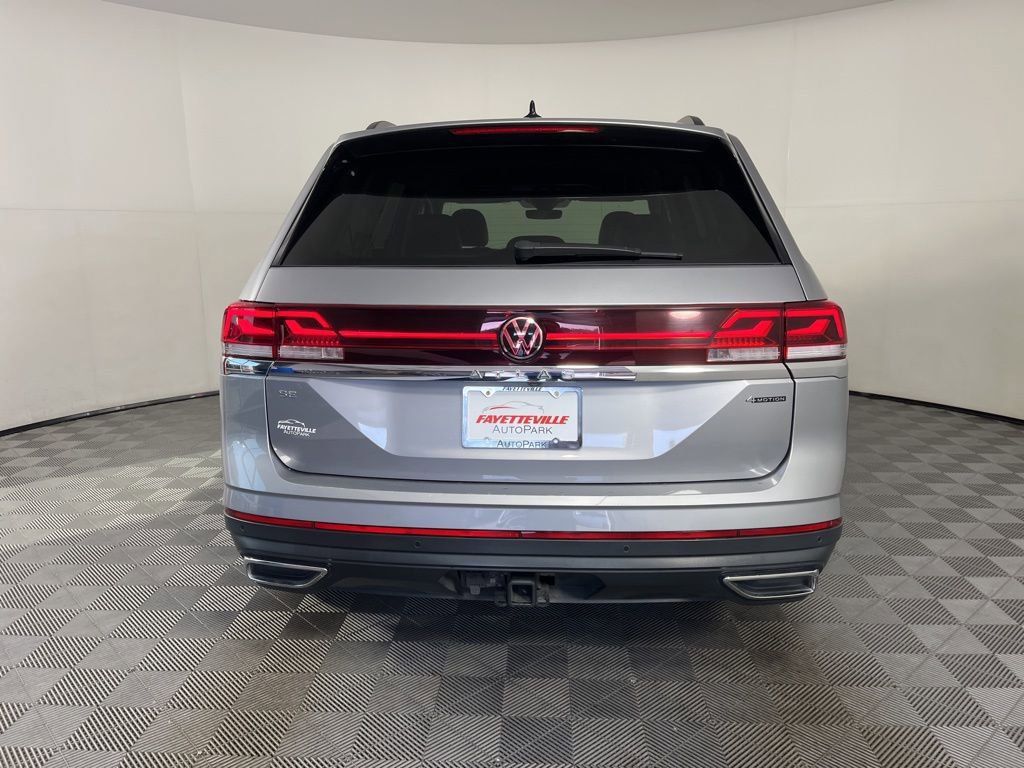 Used 2024 Volkswagen Atlas SE image 13